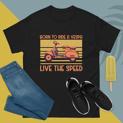 Born To Ride a Vespa, Live the Speed ​​Camiseta clásica para hombre: elegante camiseta para entusiastas de la motocicleta para mayor comodidad y aventura.